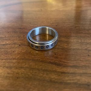 Fidget ring